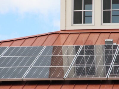 How to Save on Solar With Net Metering Image
